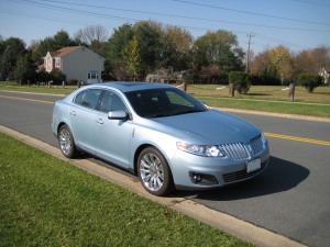 2009 Lincoln MKS Front